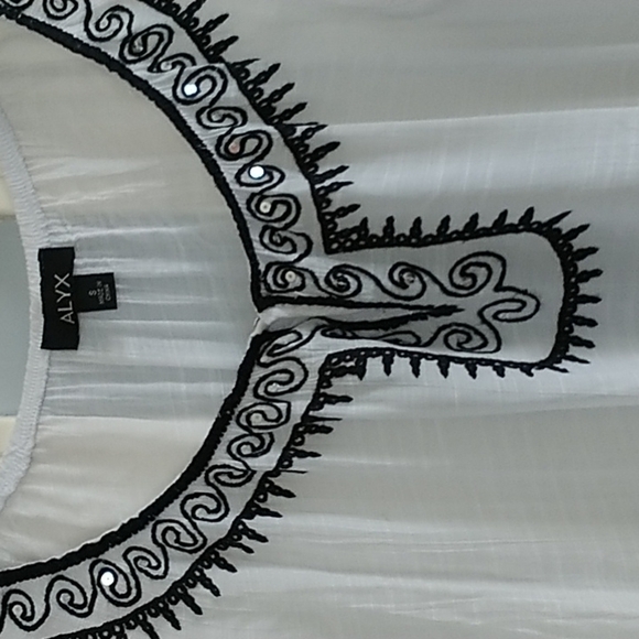 Alyx Boho V Neck White Gauzy Top sz S - Picture 3 of 12